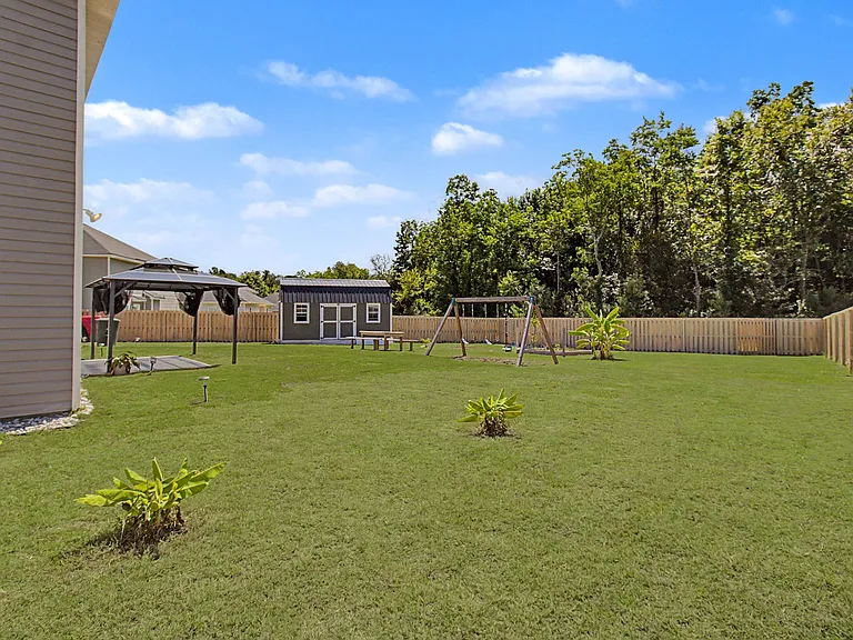 965 Meloney Dr — Photo 35