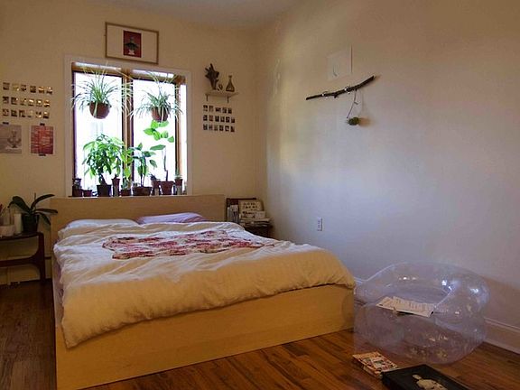 5th image of 914 Bergen St #1P