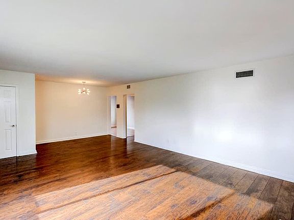 5th image of 13519 Mineola St