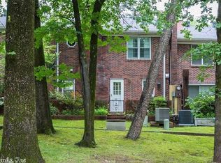 205 Cambridge Place Dr, Little Rock, AR 72227