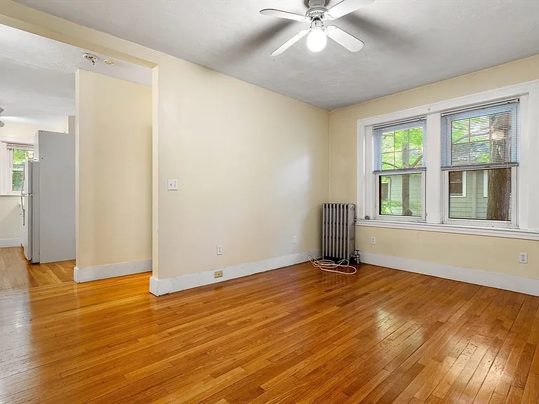 590 Washington St #3 — Photo 2