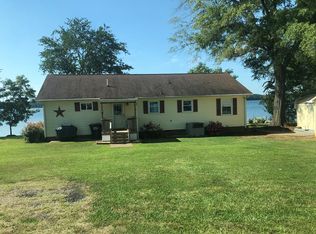 1219 Lakeshore Dr, Cross Hill, SC 29332