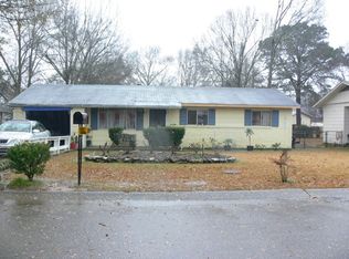 305 Parkdale Dr, Hattiesburg, MS 39401