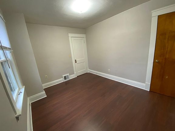 3rd image of 9819 Zimmer Ave #823C