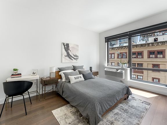 5th image of 148 1st St APT 1008