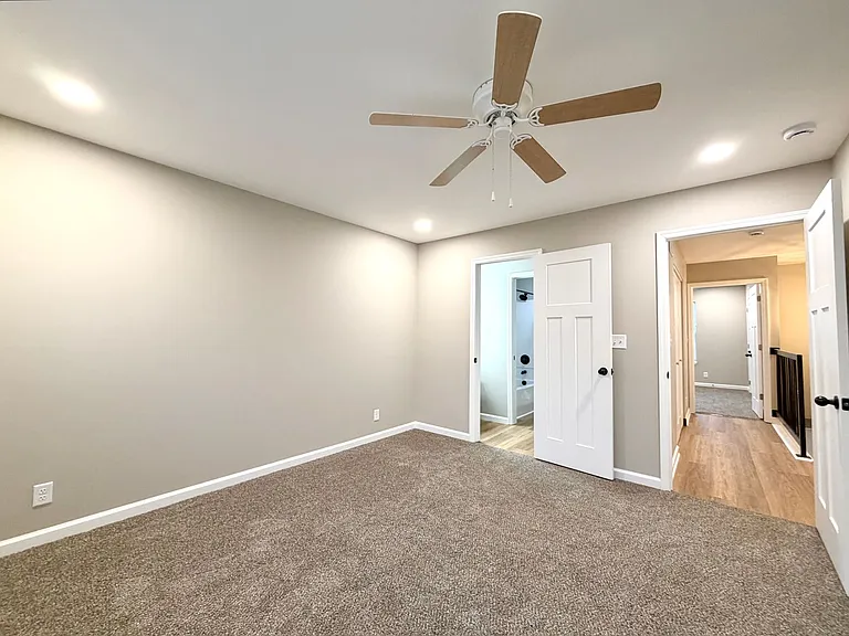 511 Glenstone Springs Dr — Photo 26