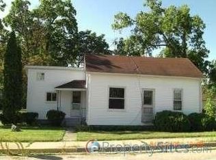 108 E Church St, Capac, MI 48014