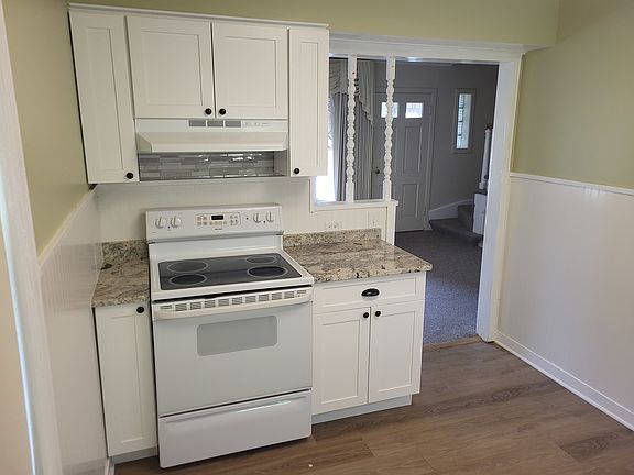 5th image of 3021 N Prater Ave