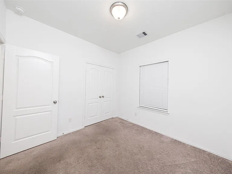 31206 Whitfield Ct — Photo 18