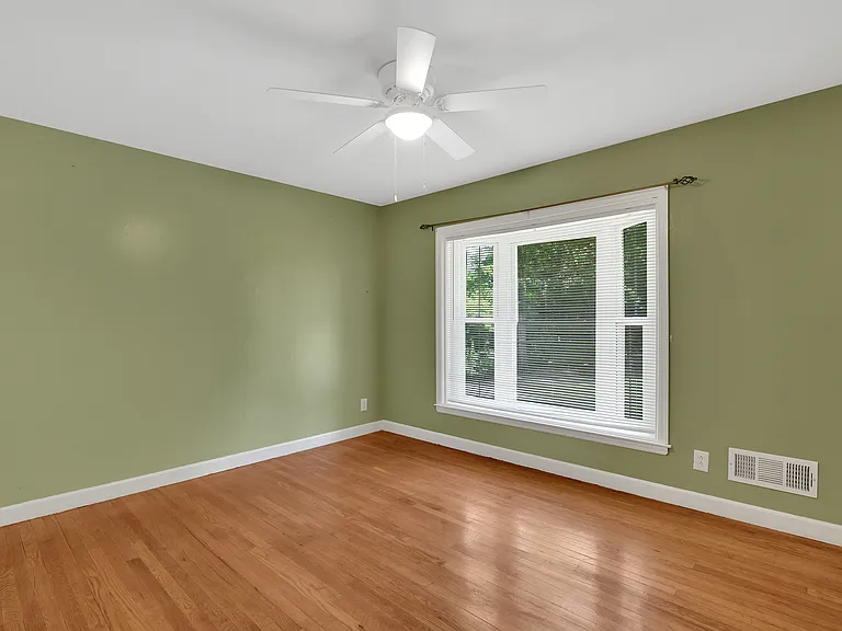 Marlwood Cir — Photo 14