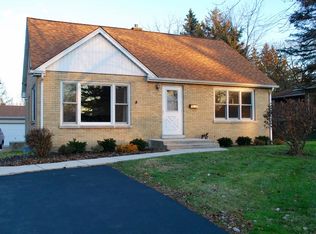 5537 Main St, Downers Grove, IL 60516