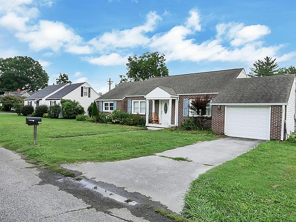3rd image of 202 Haney Dr