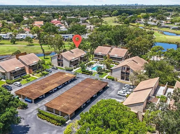 3033 Willow Grn #10, Sarasota, FL 34235