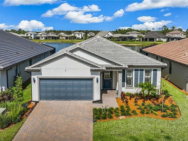 4732 Imperial Eagle Dr — Photo 2