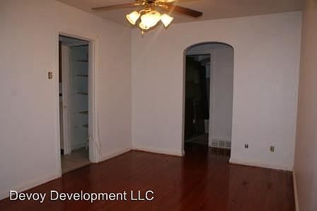 5th image of 7625 Horatio Dr