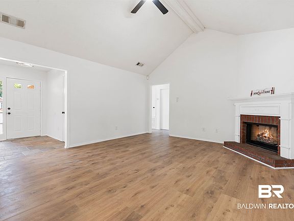 4th image of 8037 Woodbrook Ct
