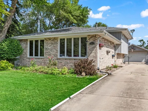 5532 129th St, Crestwood, IL 60418