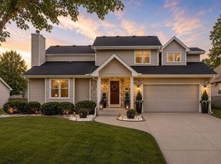 1905 Stone Brooke Rd, Ames, IA 50010