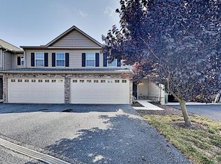 125 Surrey Ct, Mechanicsburg, PA 17055