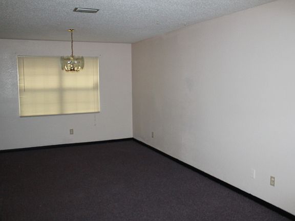 5th image of 450 Acme St