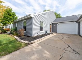 1998 Apache Trl, Round Lake Beach, IL 60073