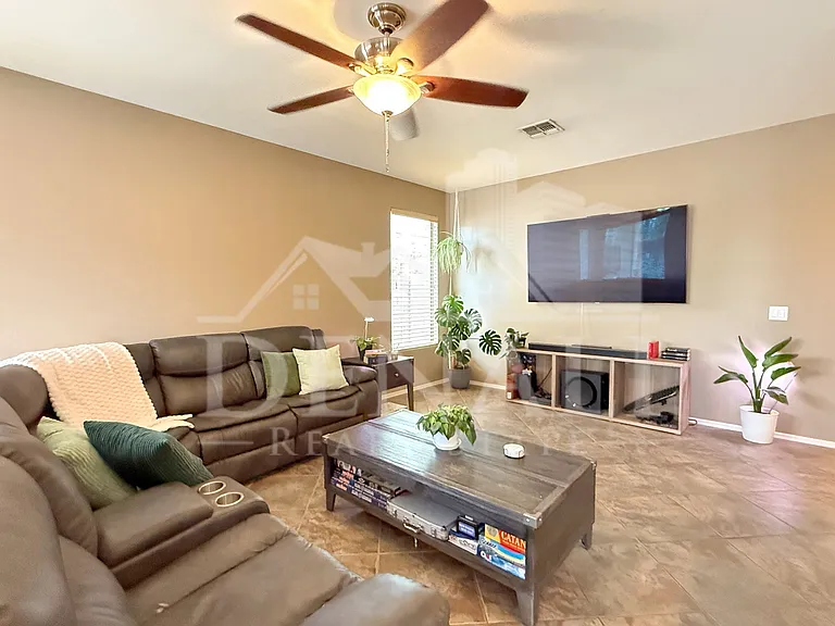 3622 E Morning Star Ln — Photo 4