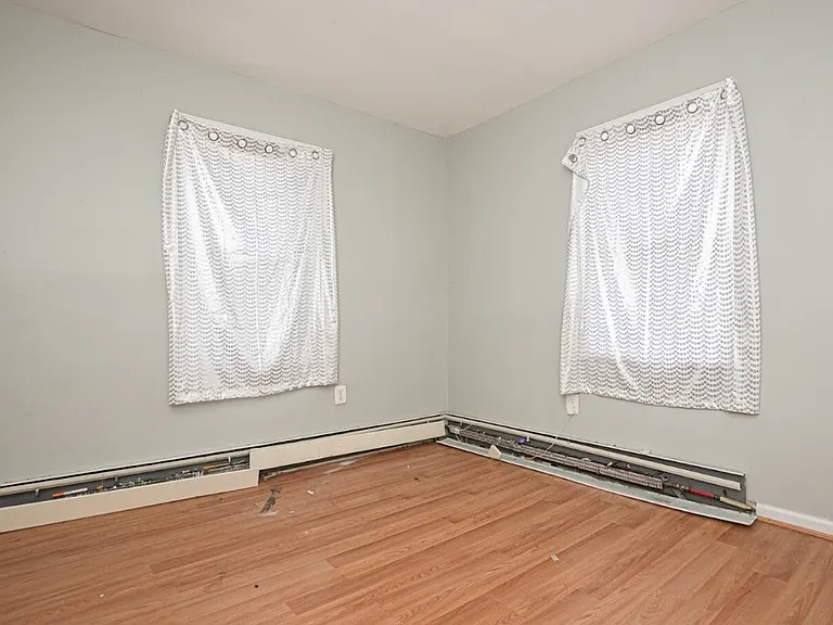 131 Osborne Ter #2F — Photo 13