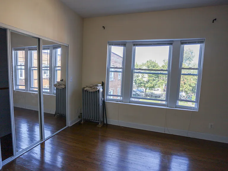 1449 W Argyle St #2 — Photo 10