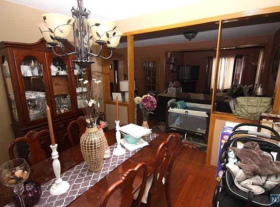 3rd image of 74 Tiona Ave