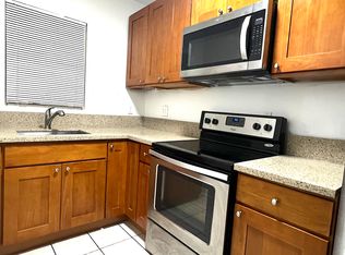 1028 E Marine View Dr, Everett, WA 98201