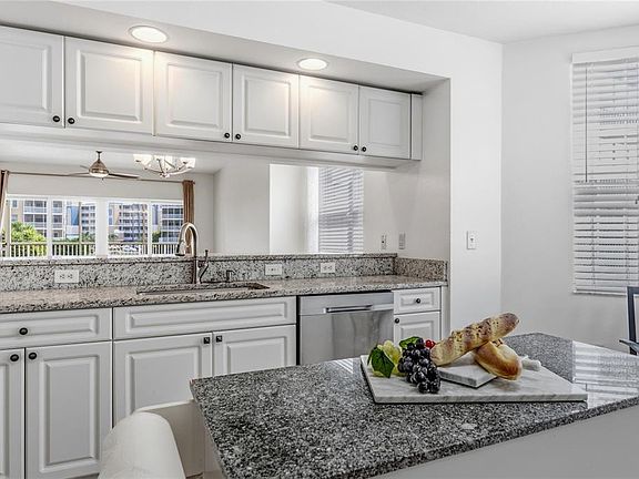 4th image of 960 STARKEY ROAD #3106
