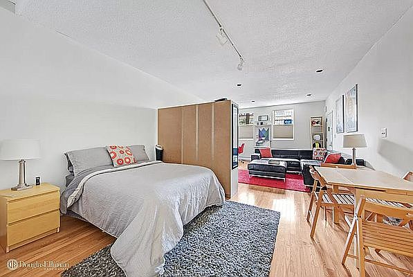 1st image of 363 Carroll St #1