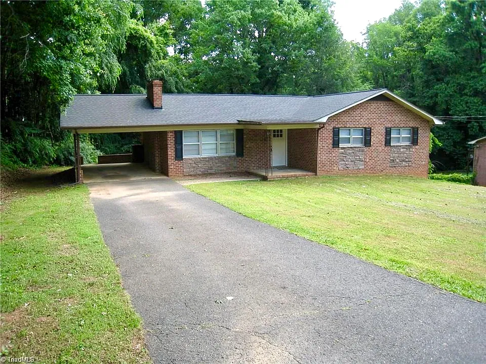 134 Carolina Ave