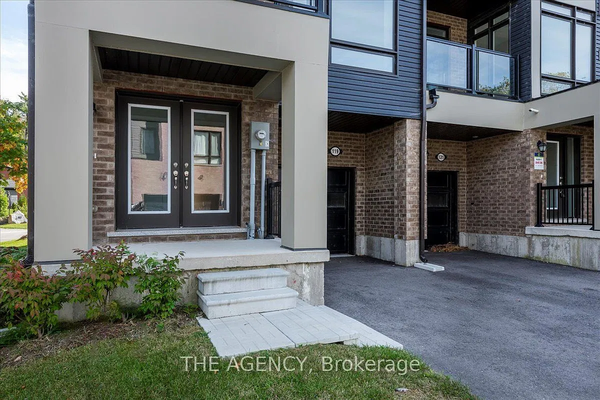 3 bed, $2,600 — Photo 2