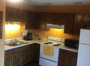 155 James Dr #C, Macomb, IL 61455