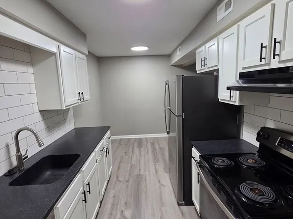 8826 Miami Street, 8826 Miami St APT 104, Omaha, NE 68134
