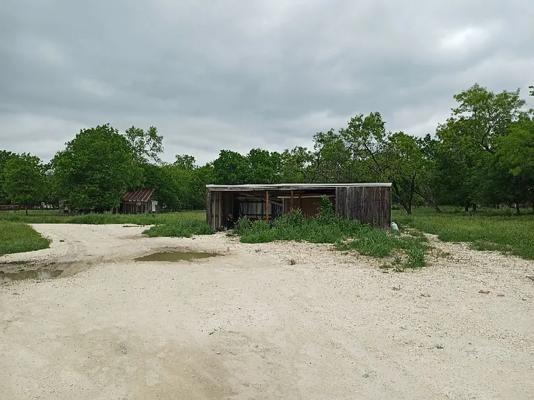 133 County Road 192 — Photo 29