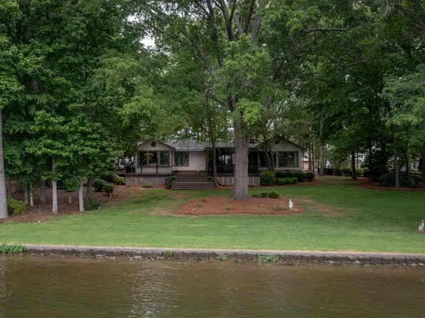 110 P C Jean Rd, Ninety Six, SC 29666