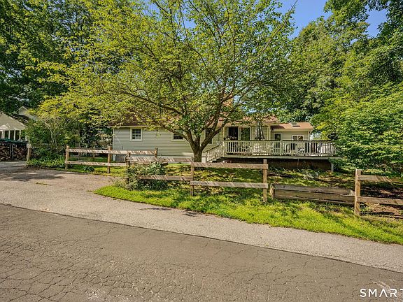 4th image of 126 Deepwood Drive