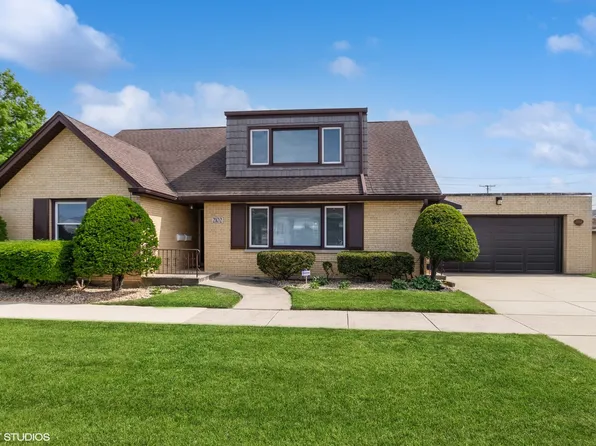 2102 Norwood St, Melrose Park, IL 60160