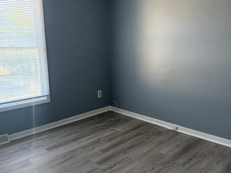 222 Knightsmanor Ct — Photo 17