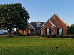 190 Greendale Dr, Jackson, TN 38305