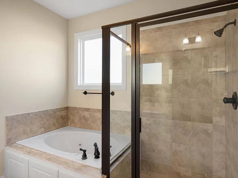 2508 Chelsea Dr NW — Photo 22
