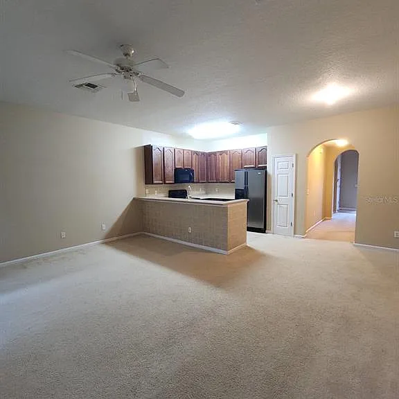 16436 Cedar Crest Dr — Photo 2