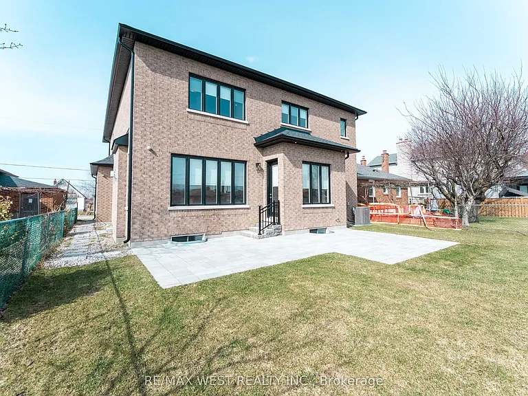 119 Jay St — Photo 42