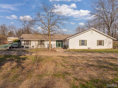 905 Mansion Rd, Winfield, MO, 63389