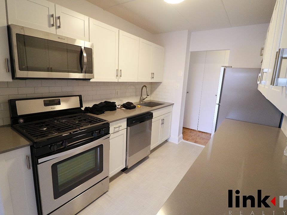 1st image of 33 N 3rd Ave APT 3U