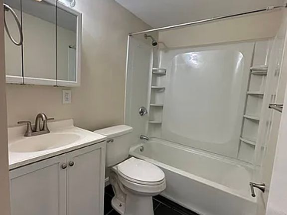 5th image of 10 Fenway St APT 7
