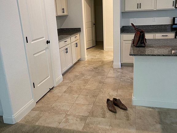 5th image of 422 Vigo Ct