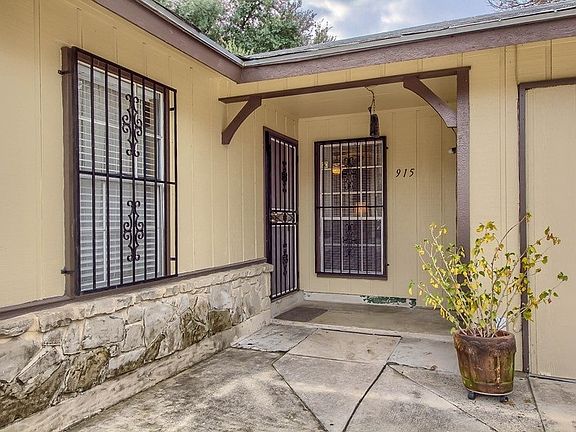 5th image of 915 Spring Park St